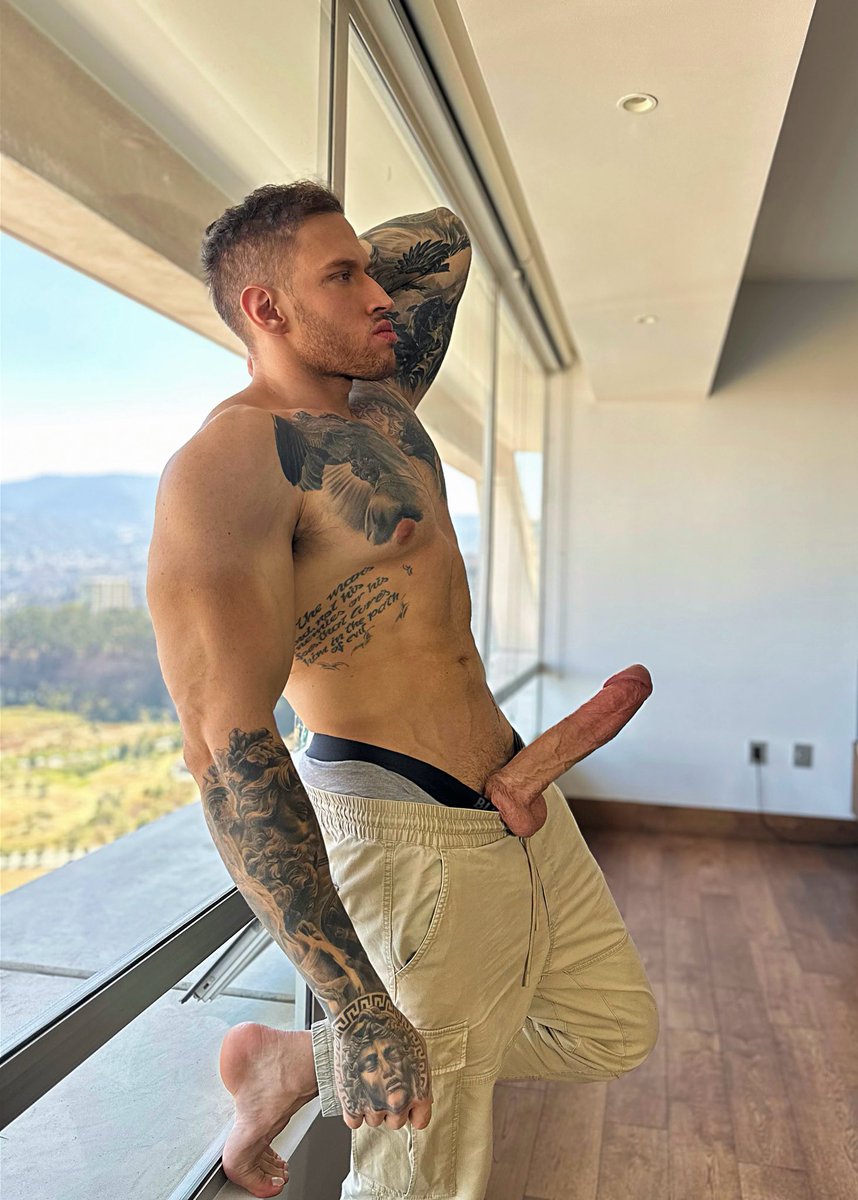 Alexbelmont96's tweet photo. Posando para las cámaras 📸 https://t.co/MCjRnYYJ2O https://t.co/9fTrIJiDyW