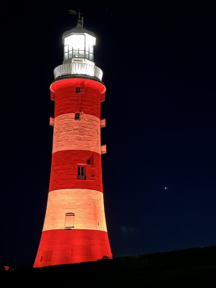 The mighty planet Jupiter as seen behind a famous lighthouse in Britain’s Ocean City. Where am I?!