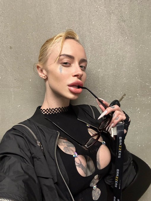 Day off. Hate it! I hate days off! Time wasting https://t.co/3hY3cWOG3j<a href="/tag/augmentation"class="tags"><span>#augmentation</span></a><a href="/tag/assfiller"class="tags"><span>#assfiller</span></a>