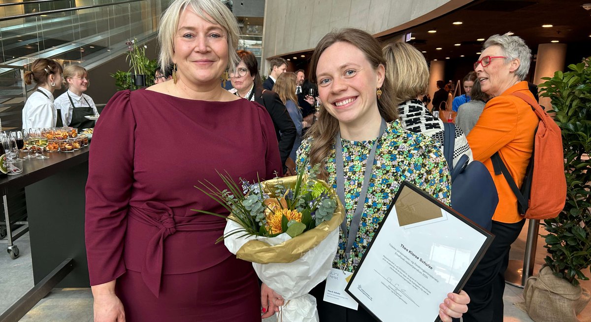 Big congratulations to PhD student Thea K Schulze from our PRISM centre on being awarded the elite research travel grant by the Minister for Higher Education and Science, Christina Egelund, to support a stay in the <a href="/MarquseeLab/">Marqusee Lab</a> at Berkeley to study protein variant effects 💪🧬💻