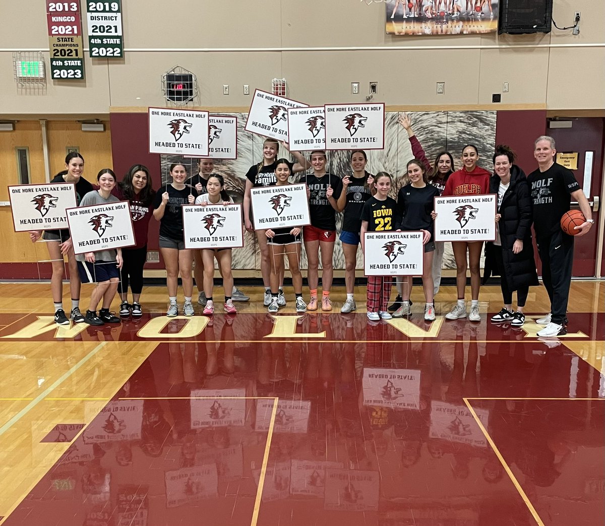 GoLadyWolves's tweet image. Excited for Wednesday! Let’s Go Wolves!!! #thehunt #darkhorsewolves #wsps