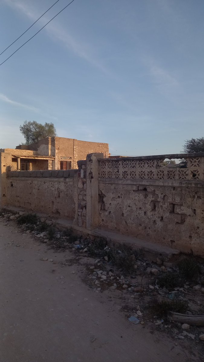 EigalZako7's tweet photo. This is Hargeisa Holocaust or Dresden of Africa.
We can find this if we search for builds like this in the city also passing on messages from the days of booms, and massacres that happened here.
Recuperation of a city shows you the resilience of #SLANDERS.
#isaaqgenocide https://t.co/7WWdYO0ODH