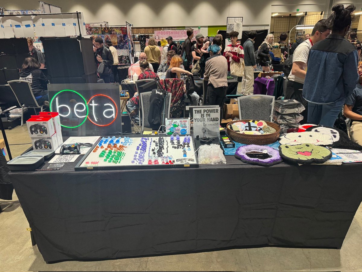 First Genesis was super cool, Thank you to everyone who stopped by and bought something :)
#GENESISX