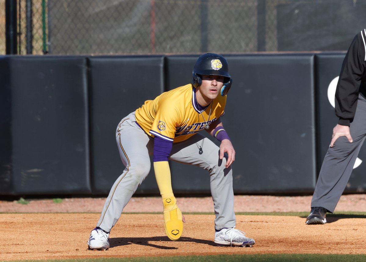 Maxton Polad Starting off hot. 🔥

.435 Batting AVG
9 RBI
4 2B
1 HR
5 BB

#GoNecks | #OneGoal