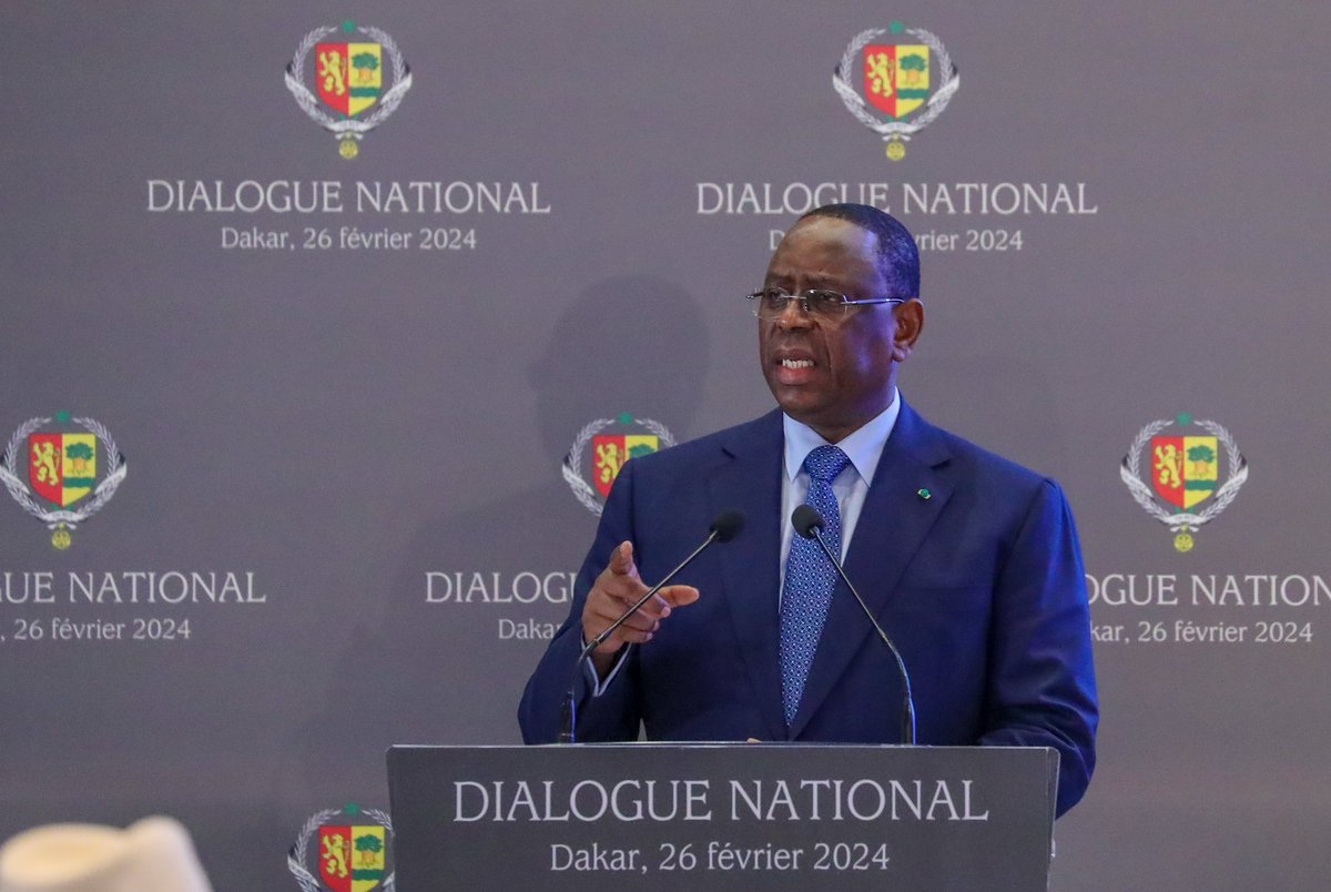 Macky_Sall's tweet photo. #DialogueNationalSn
Dans un esprit de réconciliation nationale, je saisirai l’Assemblée nationale d’un projet de Loi d’Amnistie générale sur les faits se rapportant aux manifestations politiques survenues entre 2021 et 2024. 

Je souhaite, au-delà du souci légitime de justice et de redevabilité, que l’amnistie et le pardon, par leurs vertus salutaires pour la Nation, nous aident à surmonter ces moments difficiles, afin que notre cher pays se réconcilie avec lui-même, en remettant toutes ses forces vives autour de l’essentiel : c’est à dire, la sauvegarde de notre unité nationale, toutes sensibilités confondues, et la préservation de l’Etat de droit et de la République.