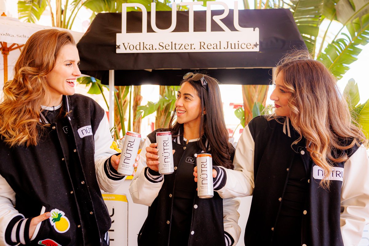 With @nutrl_usa at #GronkBeach, the day party never stopped! 🍍 From sunrise to sunset, we soaked up the Vegas day party vibes and savored every sip of their crisp and refreshing vodka seltzer!