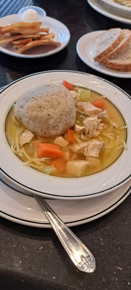 nyman11209's tweet image. Still the best matzo ball soup ive had in LA. #Weilers