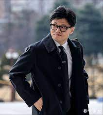 slingstone0309's tweet photo. 관상은 과학이다. ㅎㅎ https://t.co/35JX77uc5B