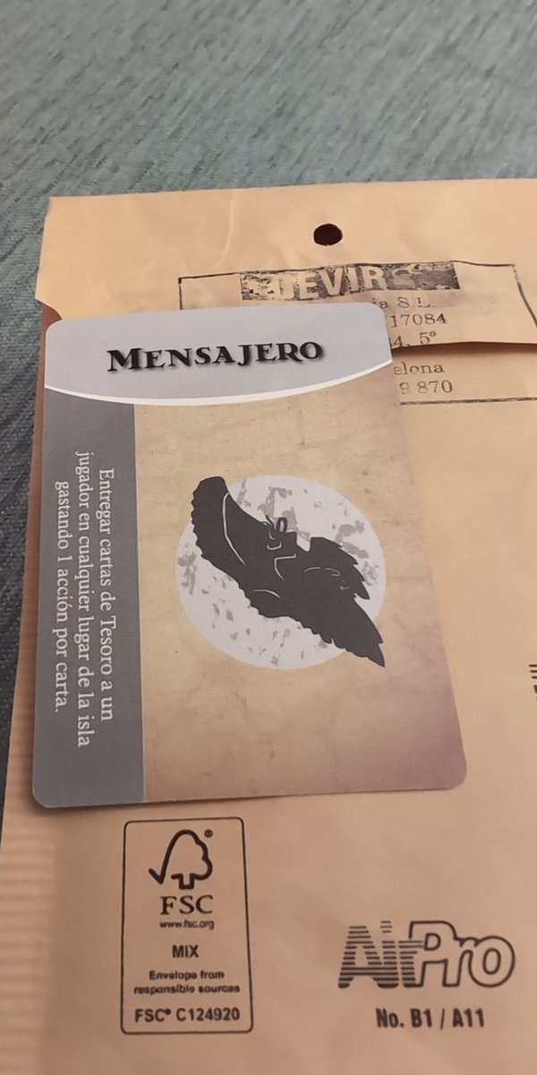 Muchas gracias a <a href="/DevirIberia/">Devir Iberia</a> por reponerme una carta perdida del juego La Isla Prohibida!
Sois grandes!