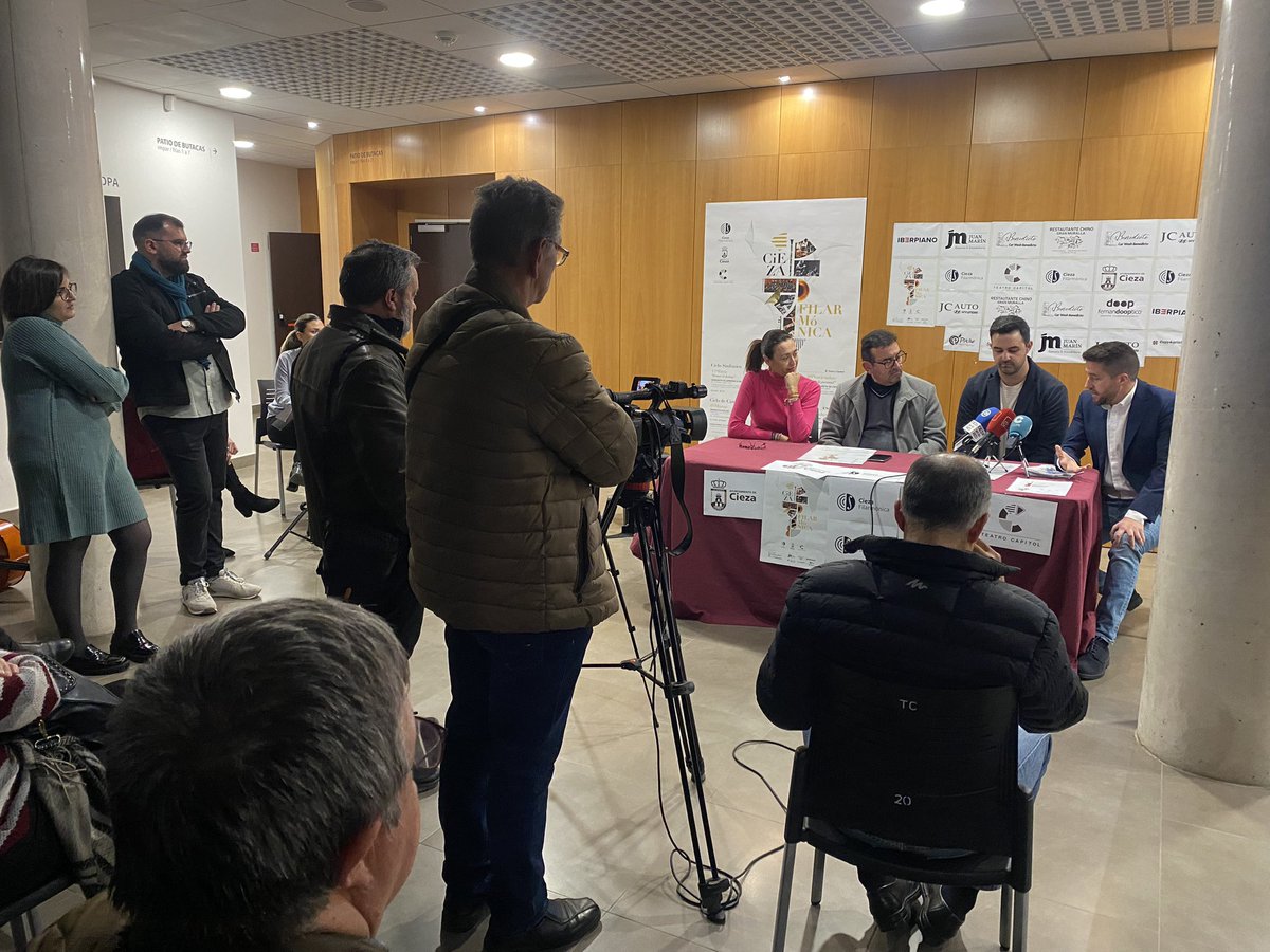 Día histórico para la música de Cieza <a href="/aytocieza/">Ayuntamiento de Cieza (Murcia)</a> con la presentación del proyecto Cieza Filarmónica <a href="/CiezaFilarmonic/">Cieza Filarmónica</a> en el Teatro Capitol  <a href="/CapitolCieza/">Teatro Capitol Cieza</a> con la primera orquesta filarmónica en Cieza y distintos ciclos sinfónicos y de cámara 🎼🎻🎺🎹#CiezaFilarmónica #Cieza