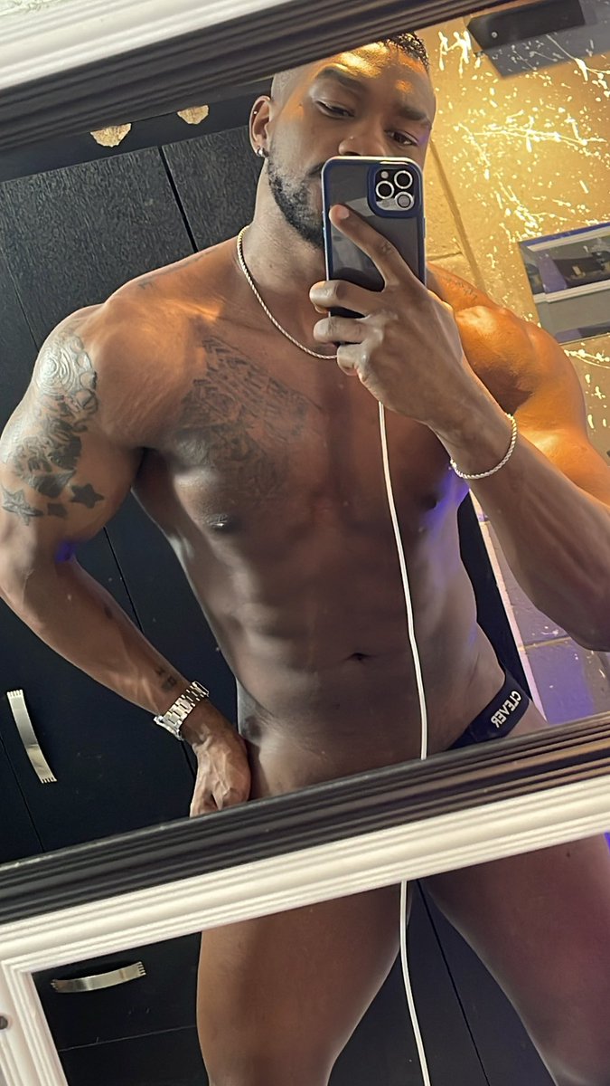 Let me enter your mind 🫨 tafari-zulu.flirt4free.com Let's Go @VCModelsTOP1 @VictoriousVCM 💥💥 @Flirt4Free @MaleCams3 @MaleCams2 @MaleCams