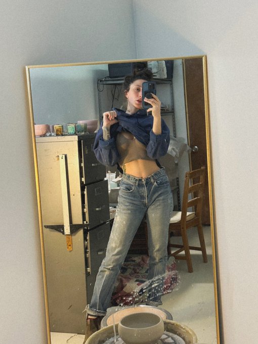 clay lady &amp; test tiles :) https://t.co/6Qj8vlAjLv