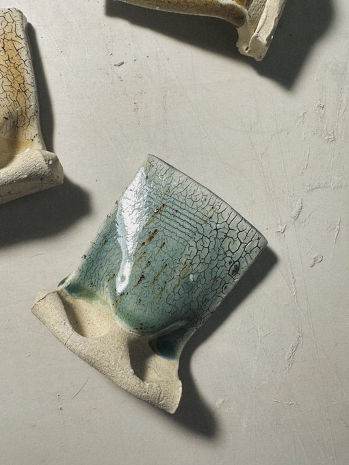 clay lady &amp; test tiles :) https://t.co/6Qj8vlAjLv