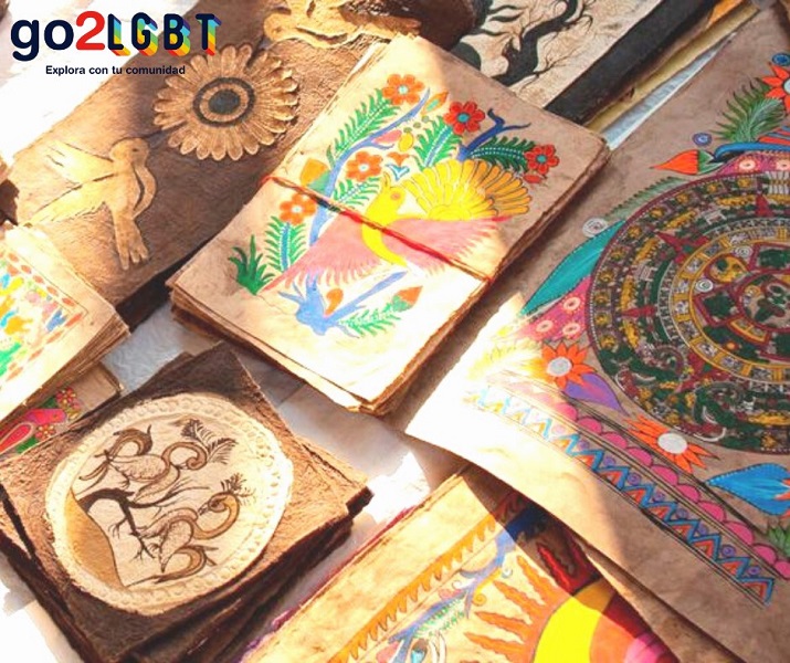 VisitaMexLGBT's tweet photo. Pahuatlán forma parte de la lista de Pueblos Mágicos del estado de Puebla y es un sitio que ha mantenido intactos sus tradiciones y modo de vida. Es la cuna del papel amate, una riqueza artesanal que ha pasado por generaciones desde la época prehispánica.
#go2lgbt https://t.co/9p5jpyOhEZ
