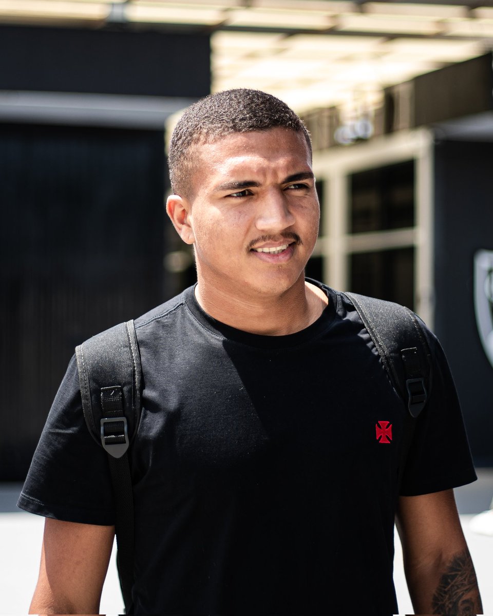 marcosgiesteira's tweet photo. Bigodinho de cafajeste ✅
Poucas tatuagens ✅
Pouca Mídia ✅
E Muito futebol ✅

Sim, Mateus Carvalho vulgo Big Coconut 🥥 https://t.co/ir3awBmNnC