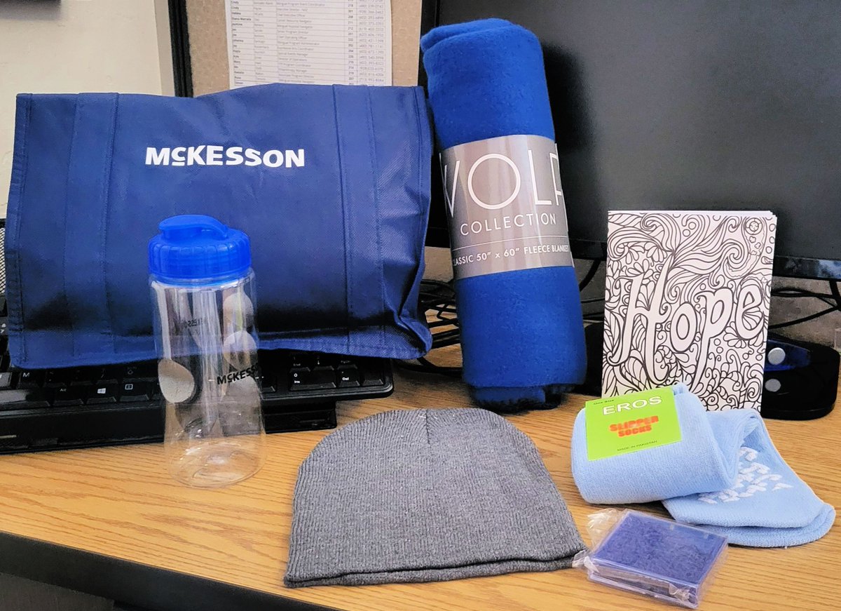 CSCArizona's tweet image. TY @McKesson #TollesonAZ for donation of care packages that inc bag, water bottle, blanket, journal socks, beanie and game. These gifts support our Program team inc our Cancer Resource Navigators at the hospital. If U'd like to donate similar packages, email info@cscaz.org. ❤️