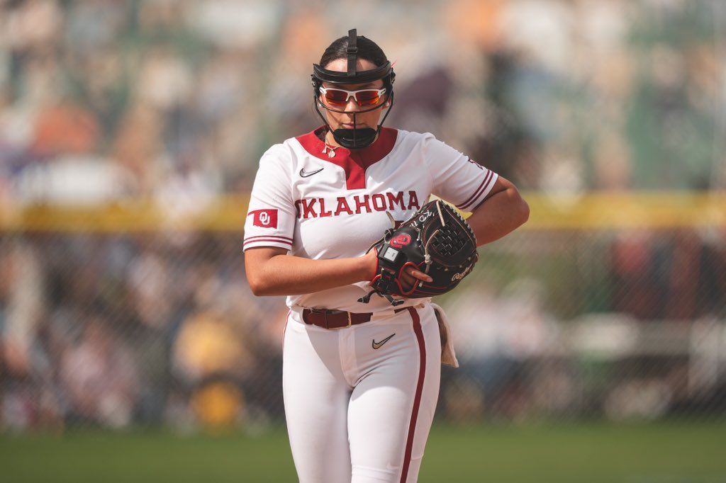 The first Sooners pitcher to go seven innings this season? Deal earned that distinction when she went the distance in a 7-0 win against San Diego State at the #MNCC. @DealKierston x @OU_Softball d1softball.com/what-we-learne…