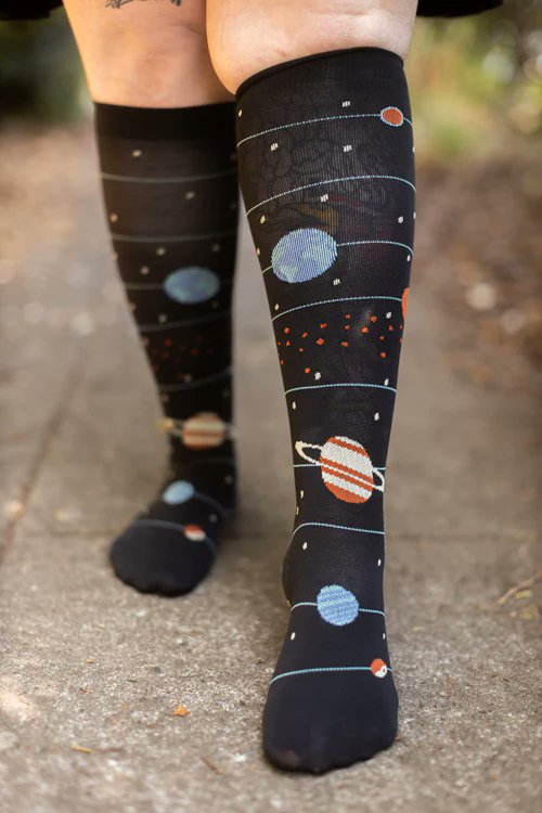 No more boring compression socks. 

sockdreams.com/products/plane…
#inclusivefashion #space #socks