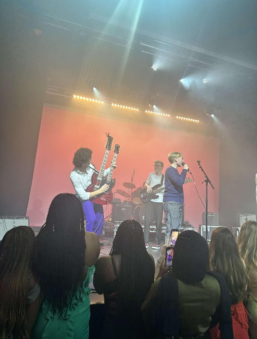 WinCollC's tweet image. Ray entertaining the crowd at Saturday night's Social with @DowneHouse