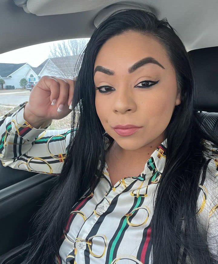 Jasper151283's tweet photo. @Ramirezelaura04 Your pictures are being used by a scammer named "Dan Anita" on google chat! https://t.co/576KwKAOZp