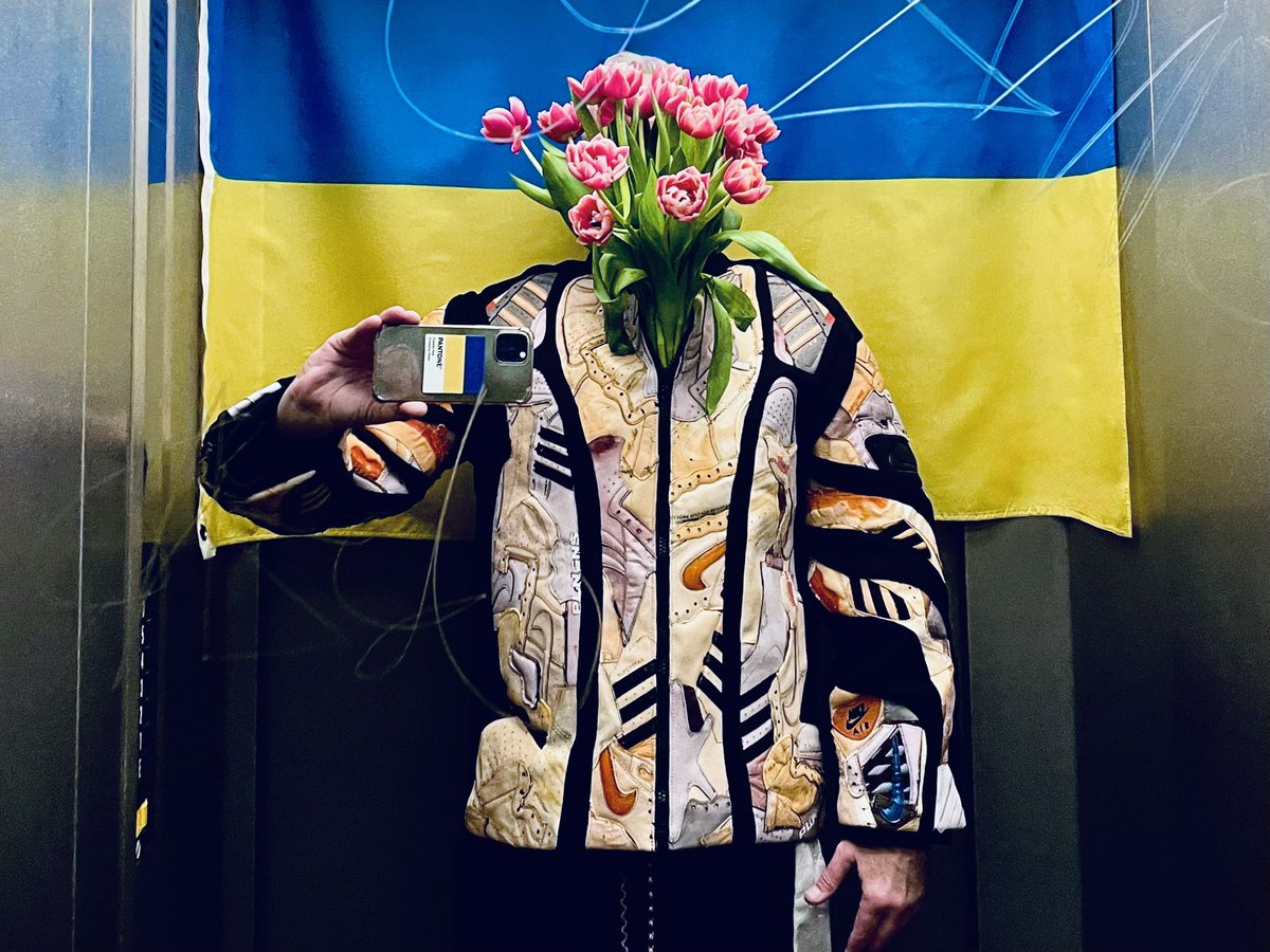wilde_frank's tweet photo. #UkrainelsEurope #UkraineIsLight #UkraineIsMusic
#UkrainelsLove #FightTerrorussia #MakeRussiaPay #NoPeaceWithoutJustice #FreeMariupolDefenders 💖🙏💙🇺🇦💛🙏💖 https://t.co/UUbCVGqoRB