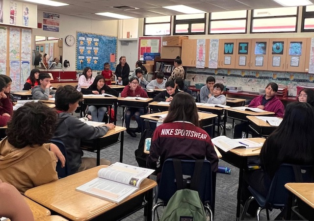 Roadrunner93241's tweet photo. We love to highlight our AVID school culture which supports high quality instruction and innovative learning! Thanks for visiting MAS families! "Together we achieve excellence!" #WeAreLESD #SomosLESD @lamont_district https://t.co/LXQNXDb9IR
