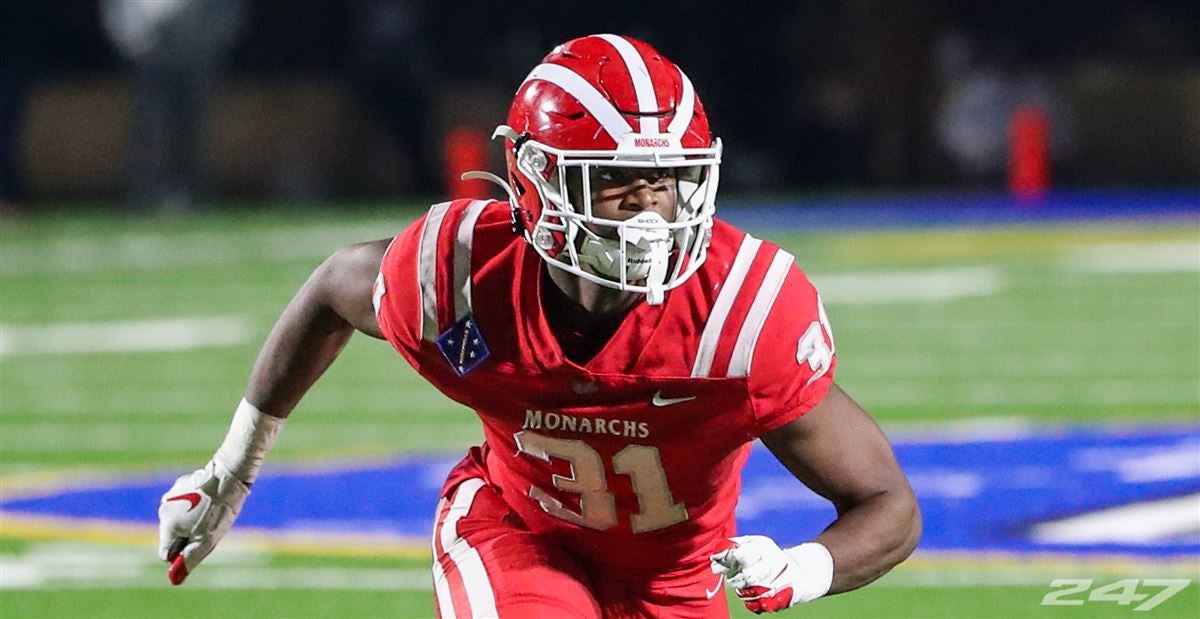 TomLoy247's tweet photo. #Oregon is the favorite on the #247Sports Crystal Ball, but there are still some other heavy-hitters in play for Top100 Edge/LB Nasir Wyatt.

Will the Ducks win out or can #USC, #Miami, #Tennessee or #OhioState get it done?

VIP Story: https://t.co/M98yjDkH9e

@247Sports https://t.co/UQ9a18FhW2