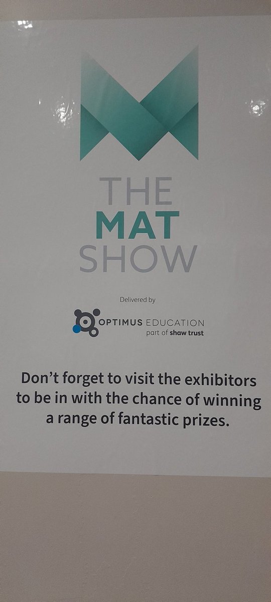 We made it! Excited for the next two days  in London 🤩