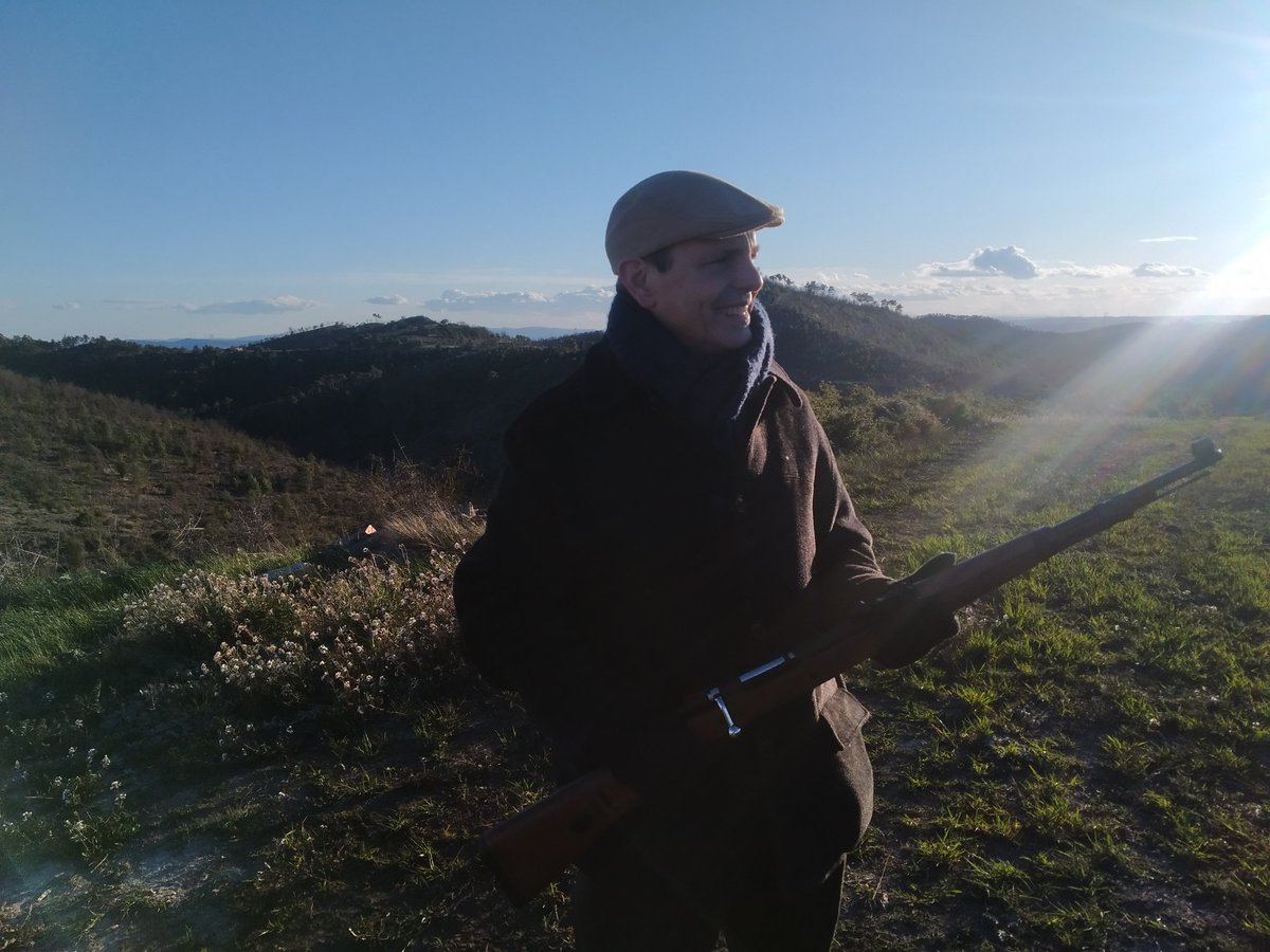 Els maquis han tornat Sant Mateu de Bages amb el rodatge del documental dedicat als guerrillers assassinats al mas Borrell el desembre del 44. Amb la participació dels veïns i el suport de l'Ajuntament i la <a href="/diba/">Diputació de Barcelona</a> difonem la memòria de la lluita antifranquista i d'aquells herois✊