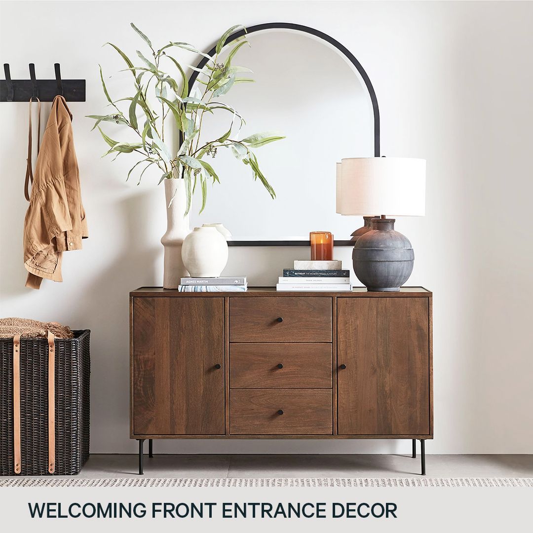 Conservatory_Gr's tweet image. These gorgeous tables act as the perfect canvas for creating your favourite unique design aesthetic while also adding functionality and versatility to your living space. Check out how to stylize your favourite console tables and how to incorporate them into your home.#DecorDesign