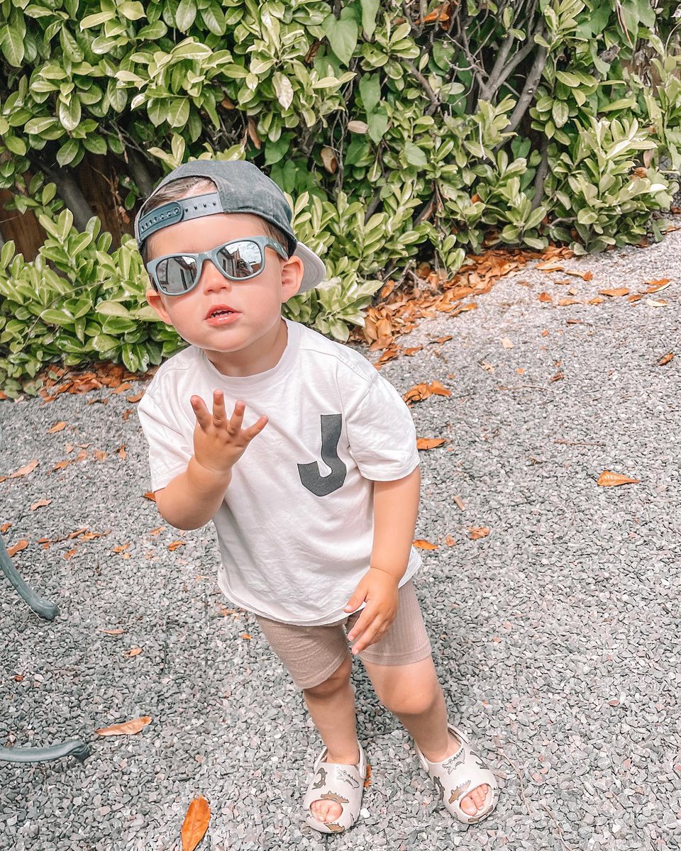 RealShadesUK's tweet photo. Our Surf sunglasses combine that iconic 80's style with 100% protection from UVA/UVB rays!⁠
⁠
📸: @mamatojax⁠
⁠
👉️ Click the link to shop the collection!

https://t.co/Qr7UBuBW6F

#realshadesuk #realshades #sunglasses #unbreakableframes #kidsunglasses https://t.co/TQsn9hjFiN