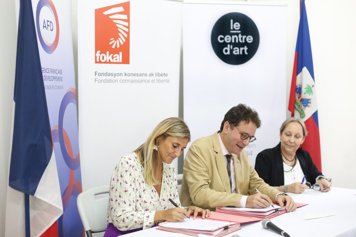 Programme des Futurs Jeunes Professionnels Haïtiens de la Culture en partenariat avec <a href="/FOKAL_Ayiti/">FOKAL</a>, <a href="/ambafranceht/">La France en Haïti 🇫🇷🇪🇺</a>, <a href="/AFD_France/">Agence Française de #Développement (AFD) 🇫🇷 🇪🇺</a> &amp; <a href="/IFHpap/">IFHaiti</a>. Jeunes de 20-25 ans, rejoignez le projet #Tanbou pour vous professionnaliser dans les métiers culturels.
Postulez: bit.ly/3Taa6ju