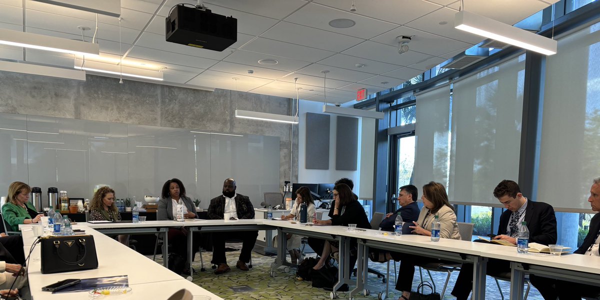 Excellent discussion with @AJCGlobal @univmiami on promoting peaceful conversation on college campuses. I was moved by the dedication to reducing suffering for all students and communities everywhere. Thanks @drpatwhitely and team for all you do for this campus and especially our