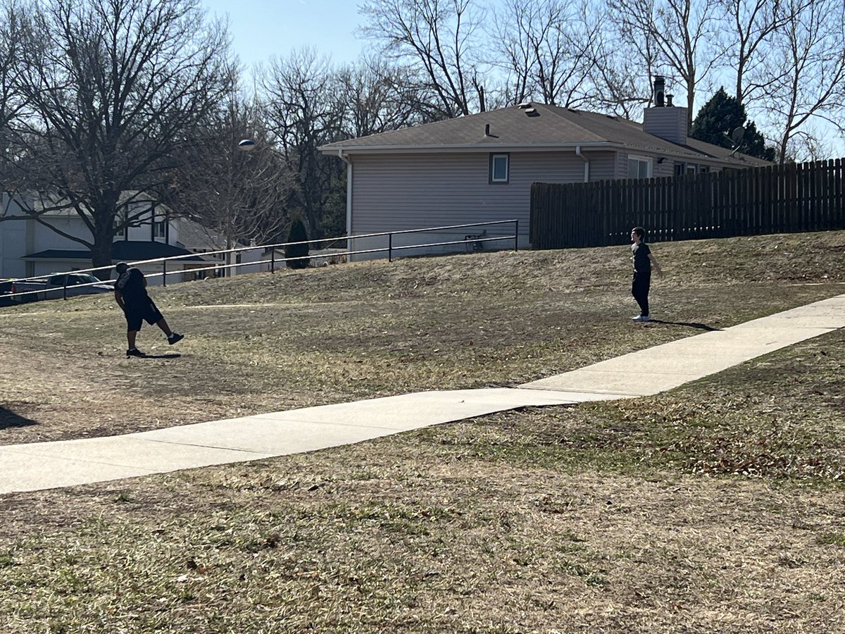 McAlexander5th's tweet photo. 80 degrees in February means an extra recess for 5th grade!  @MPS_Morton e https://t.co/O8aepZ3Mrt