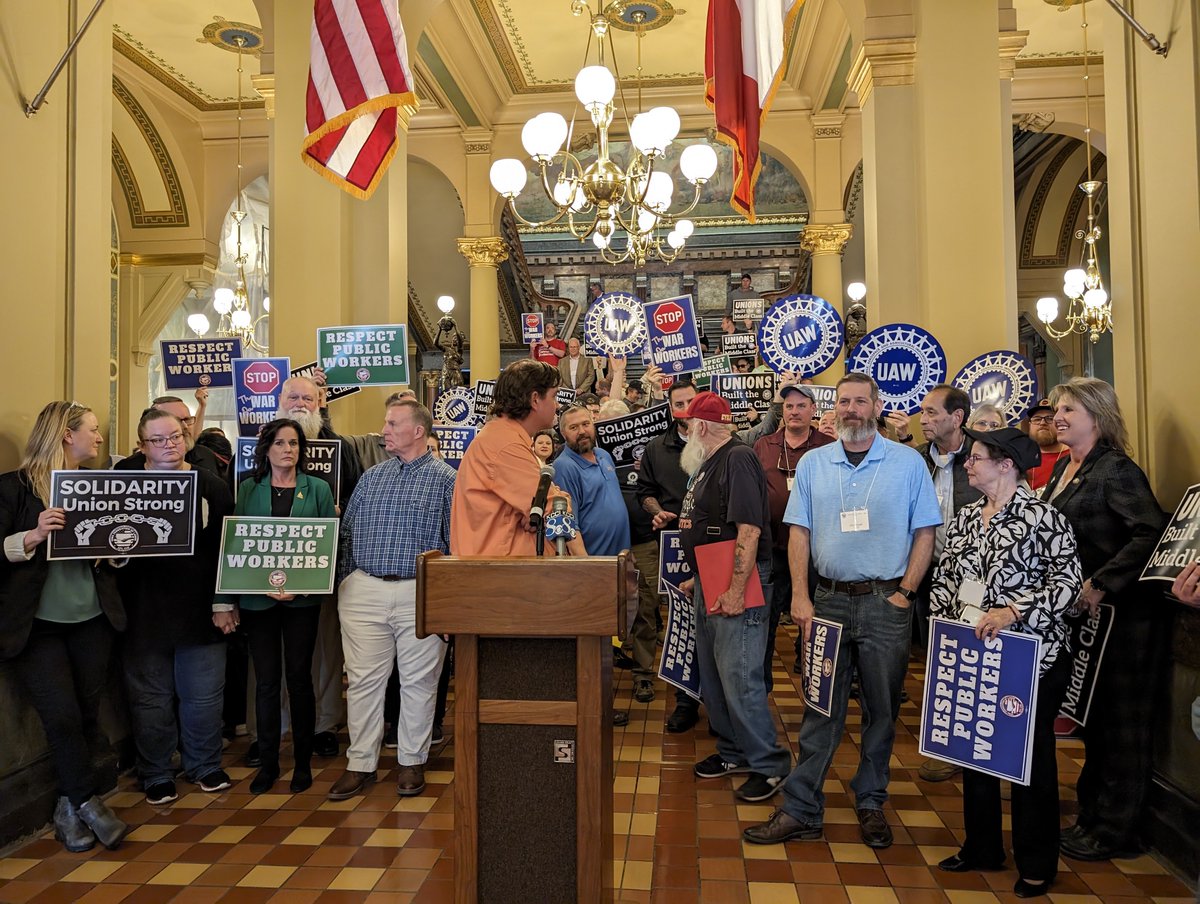 At the Iowa Capitol to cover today's rally by <a href="/IowaAFLCIO/">Iowa AFL-CIO ✊</a> to protest a bill under consideration in the Iowa Senate that Iowa workers say is another attempt at union -busting.