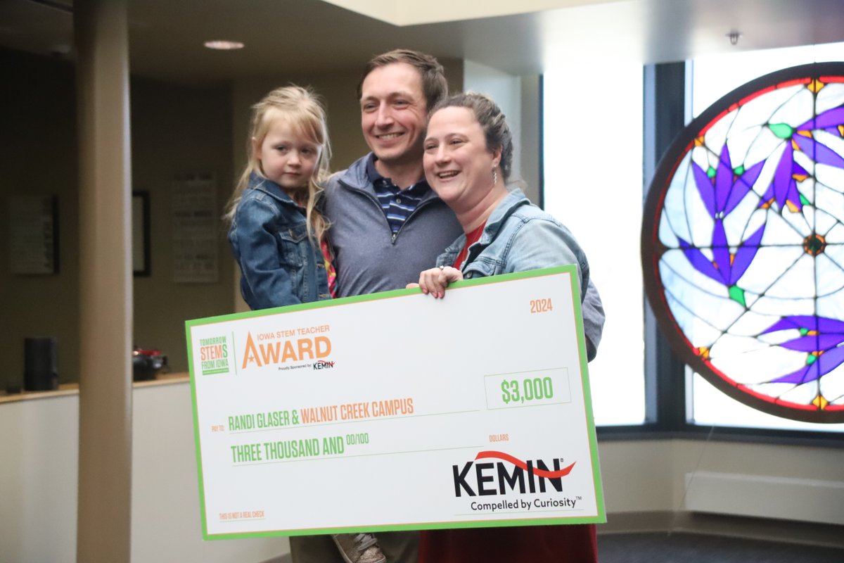 Congratulations to Walnut Creek's Randi Glaser, one of just six teachers to receive the Governor's STEM Advisory Council and <a href="/keminind/">Kemin Industries</a> 2024 Iowa STEM Teacher Award! Randi was celebrated at Walnut Creek this morning for her engaging and inventive teaching. Congratulations!