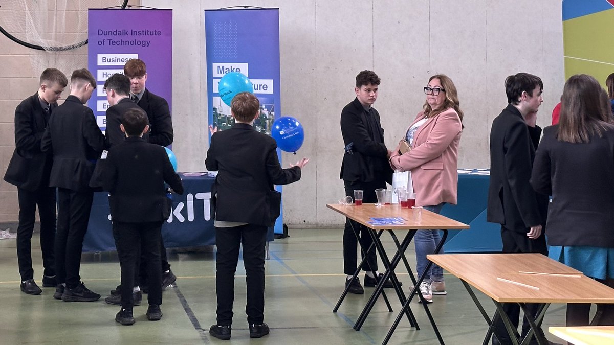 ThinkDkIT's tweet image. Today we attended St. Ciaran’s College, Ballygawley careers fair

Great to meet &amp;amp; engage with students &amp;amp; parents about 3rd level study opportunities &amp;amp; Pathways into @DkIT_ie

We accept A-Level &amp;amp; BTECs

CAO application process reopens on 5th March

@stciaransballyg
#ThinkDkIT