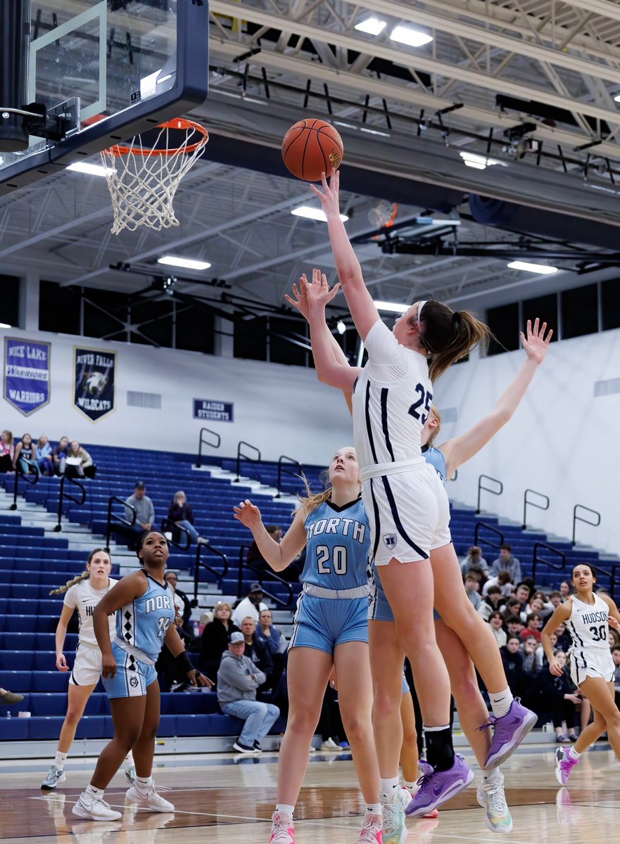 Congratulations to seniors Ella and Liv on being named to the BRC First All-Conference team!🎉 Great work #25 and #11 👊🏼👊🏼 @GrothausOlivia @Ella_Carstensen @imagesbyLIA