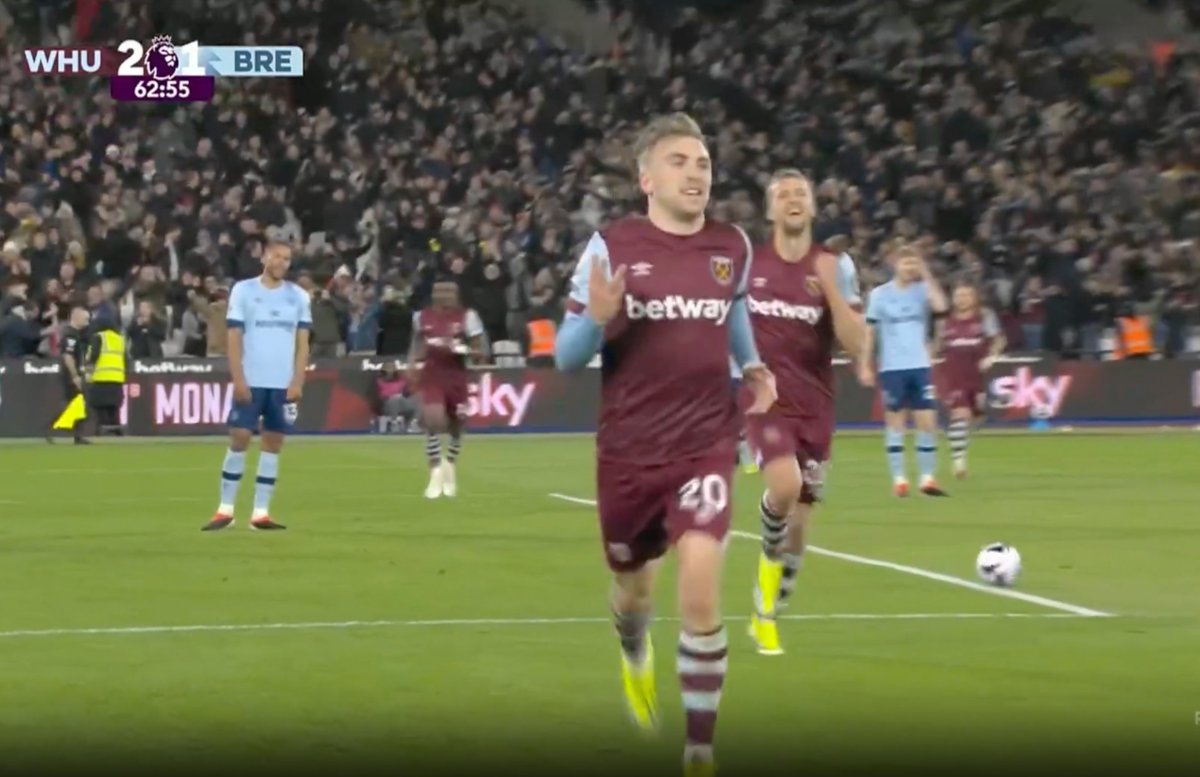 Troll Football tweet media