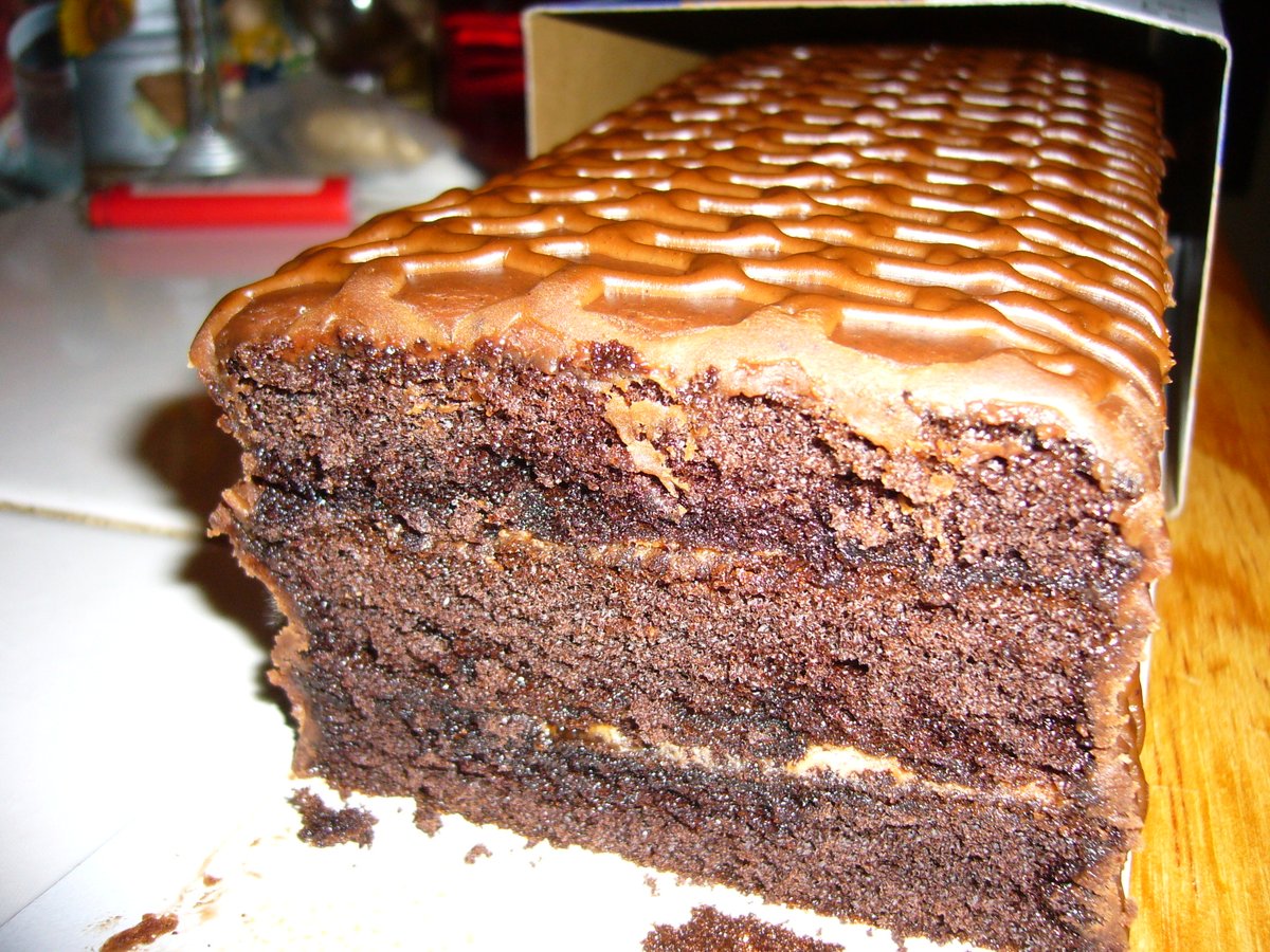 MJVega's tweet photo. La mayoría de ustedes son muy jóvenes, pero hubo un pastel de chocolate Suandy que era una delicia. Lo dejaron de producir alrededor de 2010. Era el pastel que alegró muchos de los cumpleaños de mi infancia. 🥲 https://t.co/pxujEV9Ocn