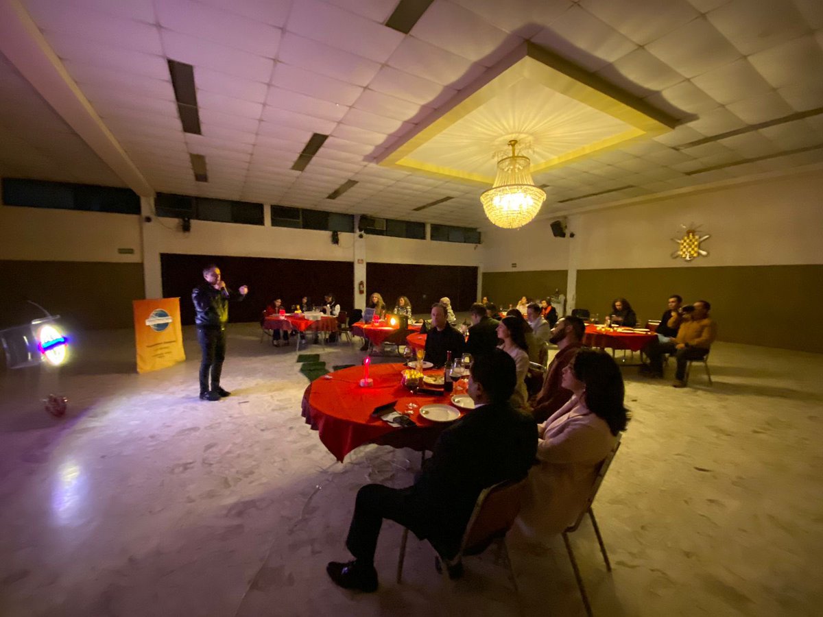 ZapopanTM's tweet photo. Grandes Momentos, en el Club Toastmasters Zapopan ❤️🗣️
.
.
.
#toastmasters #toastmasterszapopan #oratoria #liderazgo #SanValentin https://t.co/IwyTmoimSE