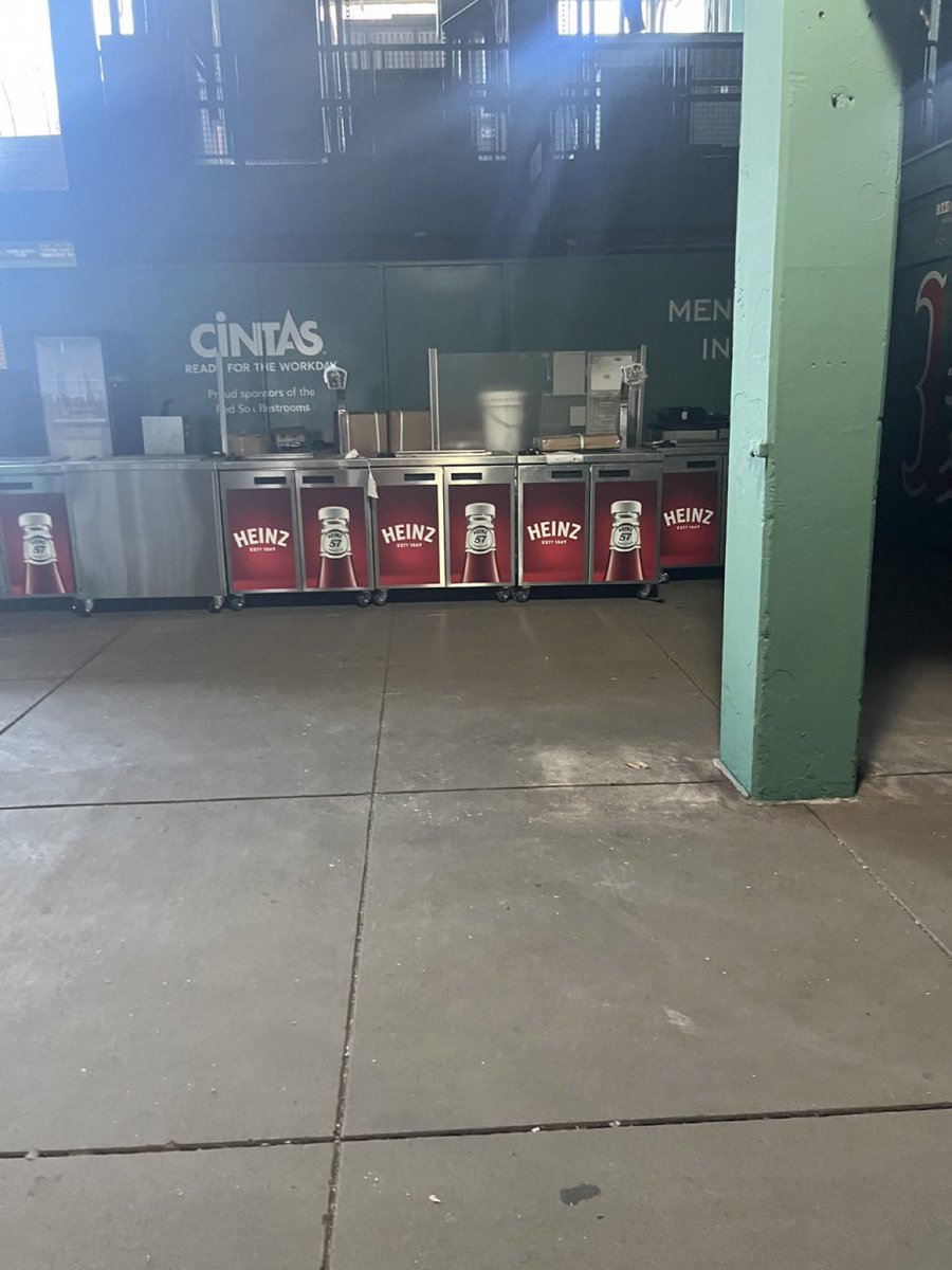 Per Source, Fenway Park will have real ketchup this year‼️ this is the biggest move this offseason by <a href="/RedSox/">Red Sox</a> #DirtyWater
