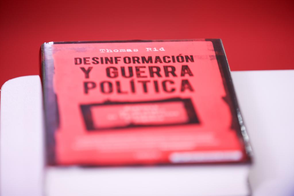 Como @PartidoPSUV, continuaremos movilizados y organizados para que cuando el @cneesvzla llame a elecciones podamos garantizar la victoria popular y preservar la paz de la Patria, como lo afirmó este #26Feb el primer vicepresidente del partido, @dcabellor #AmorGarantíaDeFuturo