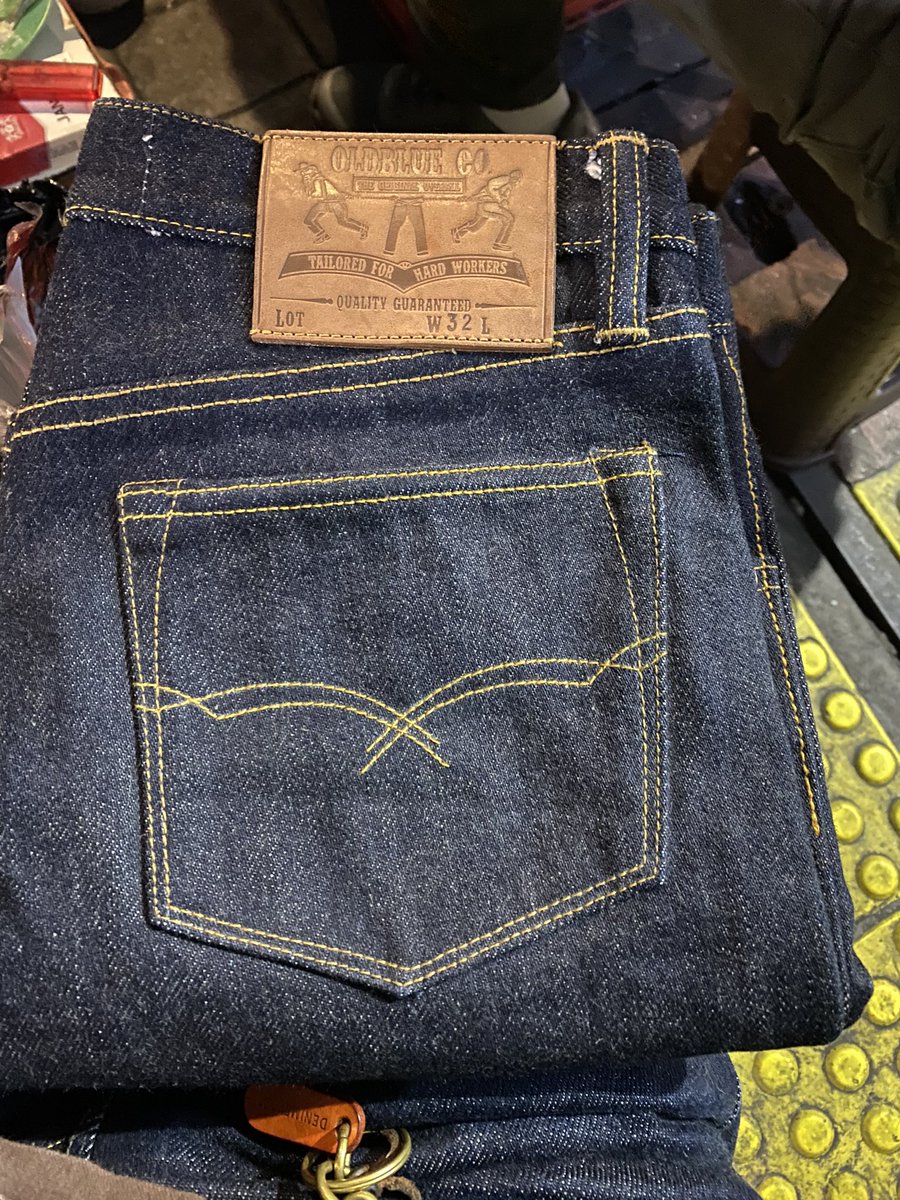 Setelah sekian lama menanti, akhirnya di tahun 2024 bisa kesampean juga punya Beast 21/23 edisi lawas. Thanks GOD!🙇🏻‍♂️