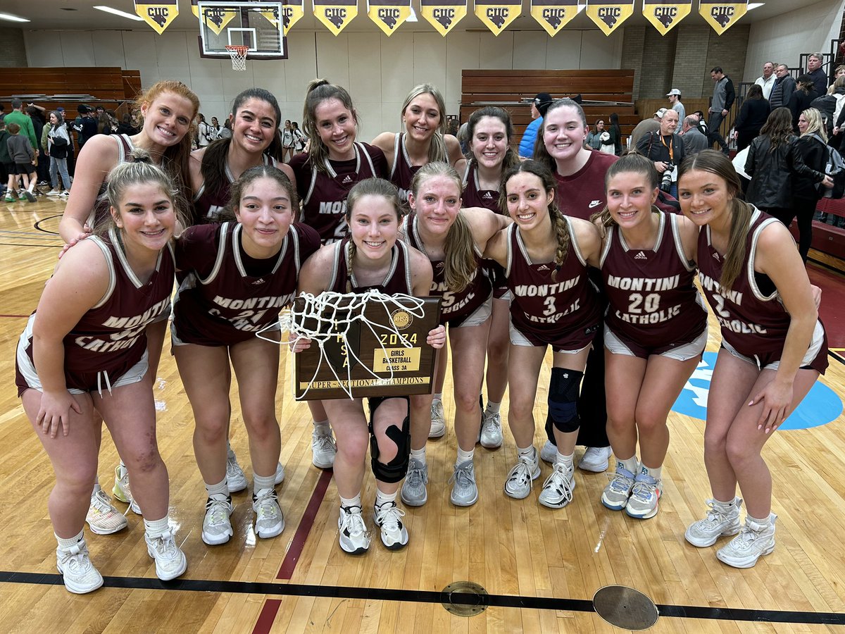 Montini_AD's tweet image. STATE BOUND!!!! @MontiniGirlsBsk defeats Grayslake Central 44-25 to advance to the IHSA Class 3A State Finals! Montini will play at 11:15am on the campus of Illinois State University! Game details and ticket information coming later this week! Go Broncos! #WeAreMontini