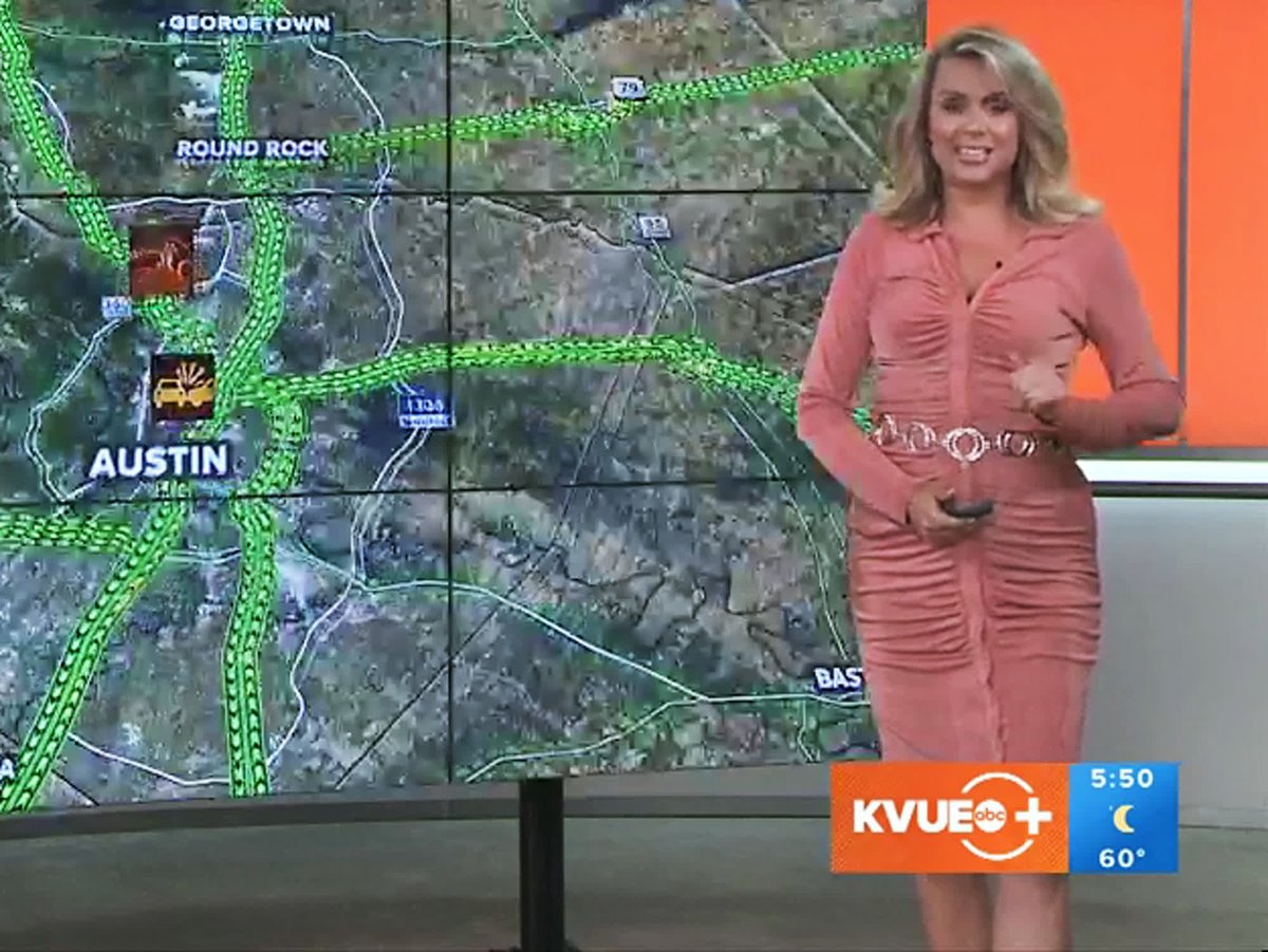 MadisonJPerk's tweet photo. Very Hot &amp; Very Sexy Hannah &amp; Lisa Both In Pink &amp; Dark Red Flower Colors Looking Very Nice On The Desk Today! @suphannahrucker @LisaTeachman 👗👗👗👗💖💖🌸🌸 (Very Sexy Pairing) https://t.co/Vgsd4GIDUi