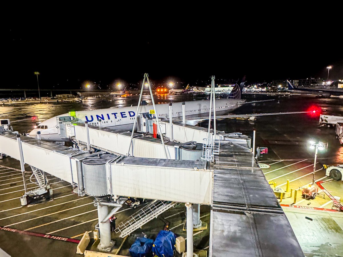 David from Simply Aviation tweet media