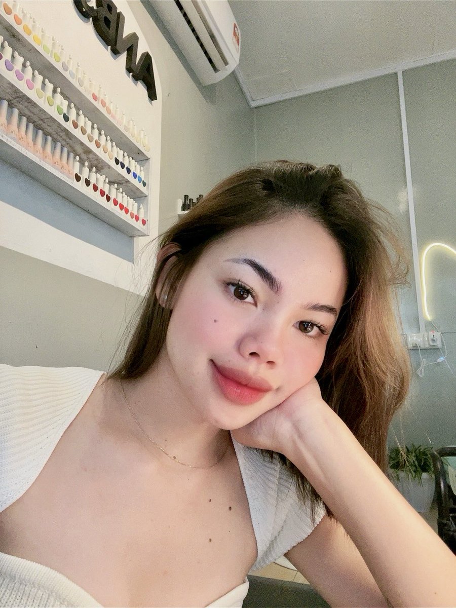 Barbsevee's tweet photo. -`♡´-
   good to be back https://t.co/fjpcb2Wnnj