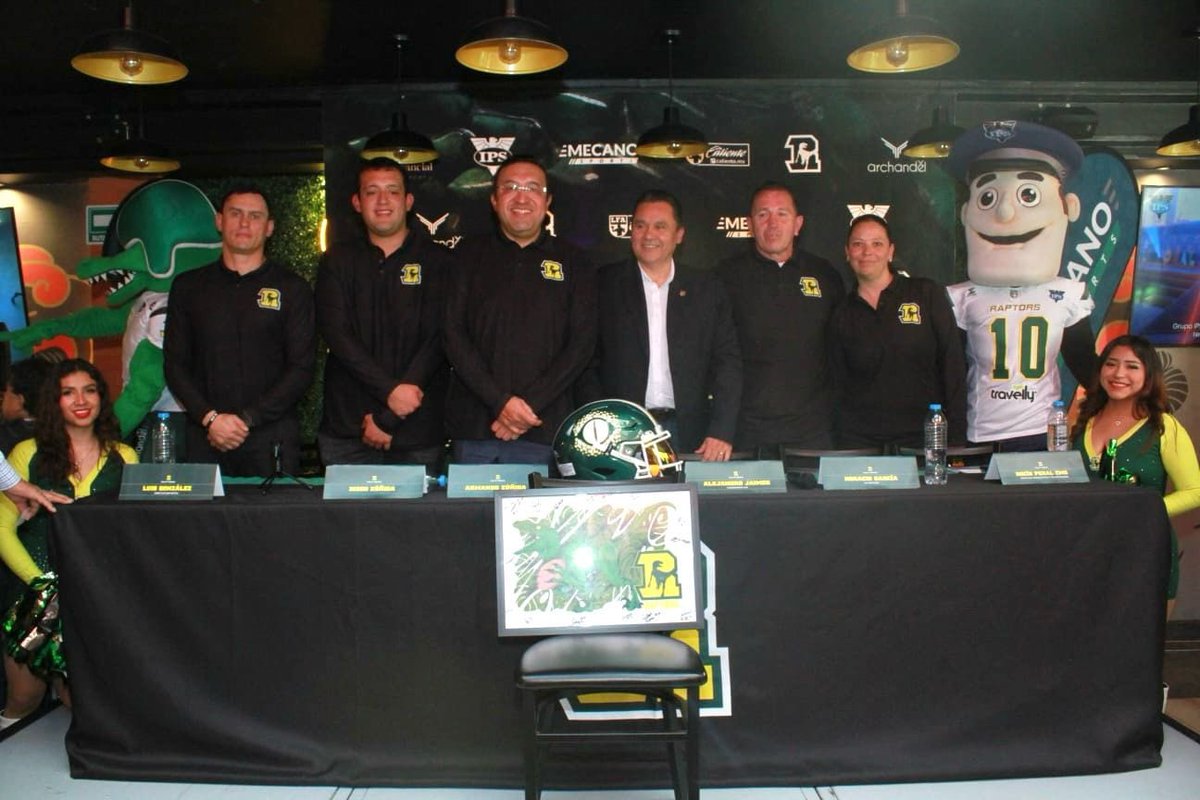 Armando_ZunigaS's tweet photo. El fútbol americano profesional en México #LFAMx, es una realidad que se fortalece con el tiempo. En @RaptorsLFA, estamos emocionados por el inicio de la temporada el próximo 🗓 sábado 2 de marzo a las ⏰️ 16 horas, contra @DinosLFA en el estadio de la @FES_ACATLAN.
Este lunes tuvimos nuestra conferencia de prensa, donde expresamos nuestro agradecimiento a los medios de comunicación, a nuestra fiel afición #FuriaVerde🦖, y a nuestro equipo de coaches y jugadores. ¡Nos declaramos listos para competir por el #TazónMéxico! 🏈
¡No te puedes perder la oportunidad de vivir grandes emociones y disfrutar de apasionantes partidos en el estadio! ¡Te esperamos! 💚
Agradecemos especialmente a nuestros patrocinadores por su apoyo constante. Recuerda, #RaptorsLFA forma parte de la #FamiliaIPS.
#RaptorsDe💚 #RaptorsLFA🦖
