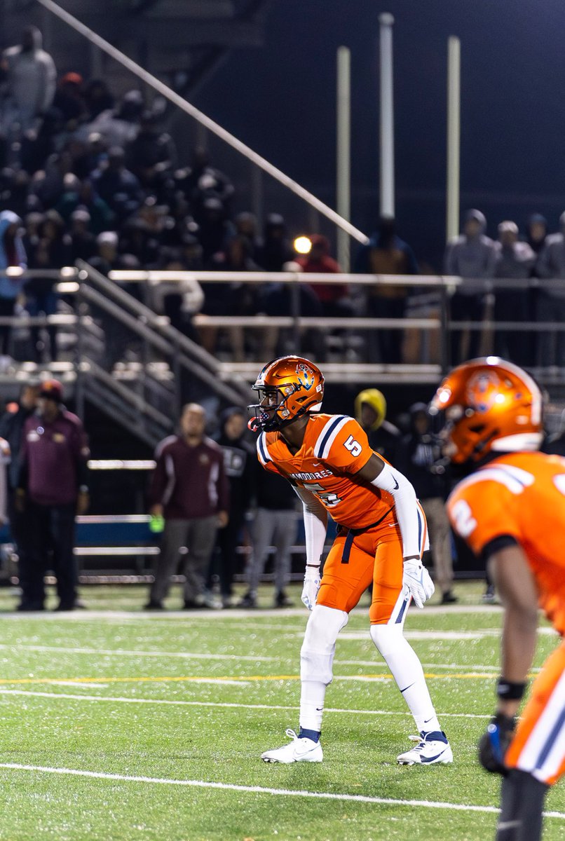 #AGTG Blessed to receive another D1 offer from  University of Alabama !!!!Thanks to God, my parents, Coach McCain, Coach Bam , Coach Privv, Coach Rio and my teammates🖤